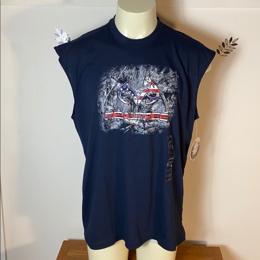 RealTree Men’s T-Shirt  size XL